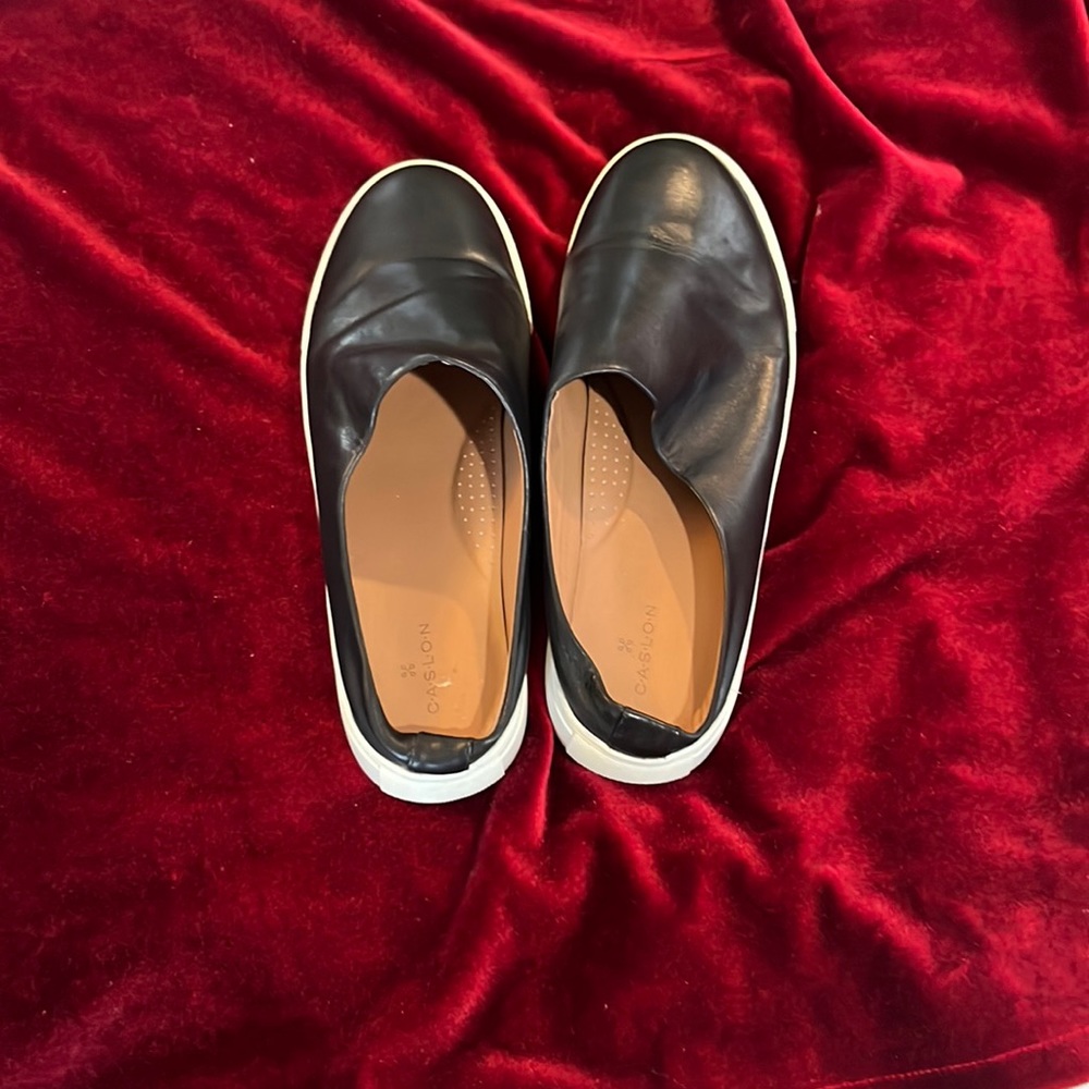 Caslon shoes
